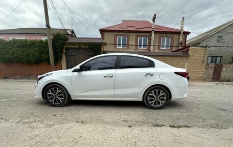 KIA Rio IV, 2020 год, 1 680 000 рублей, 3 фотография