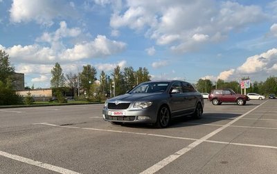 Skoda Superb III рестайлинг, 2013 год, 820 000 рублей, 1 фотография