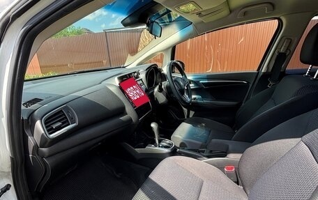 Honda Fit III, 2019 год, 1 200 000 рублей, 17 фотография