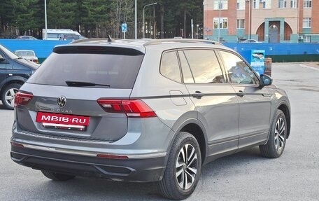 Volkswagen Tiguan II, 2022 год, 4 200 000 рублей, 4 фотография