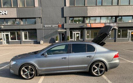 Skoda Superb III рестайлинг, 2013 год, 820 000 рублей, 9 фотография