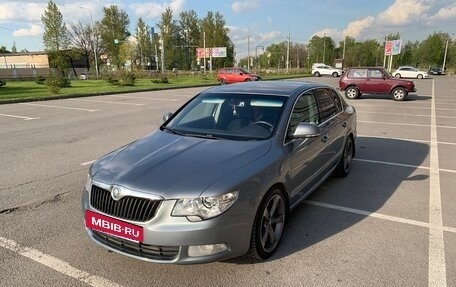 Skoda Superb III рестайлинг, 2013 год, 820 000 рублей, 2 фотография