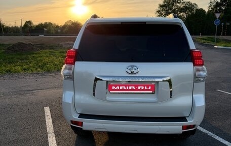 Toyota Land Cruiser Prado 150 рестайлинг 2, 2013 год, 2 950 000 рублей, 6 фотография