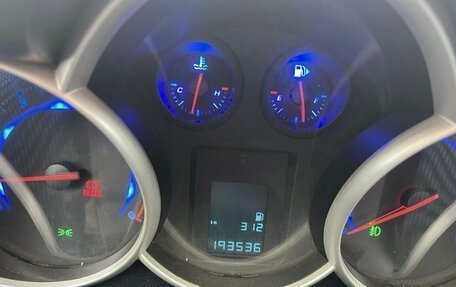 Chevrolet Cruze II, 2011 год, 750 000 рублей, 2 фотография