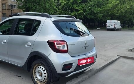 Renault Sandero II рестайлинг, 2015 год, 890 000 рублей, 3 фотография
