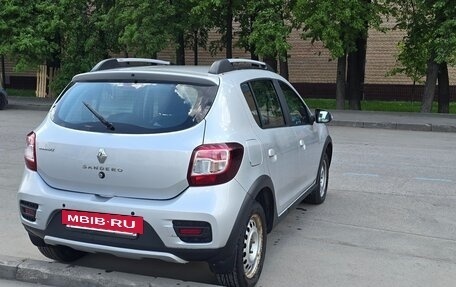 Renault Sandero II рестайлинг, 2015 год, 890 000 рублей, 5 фотография
