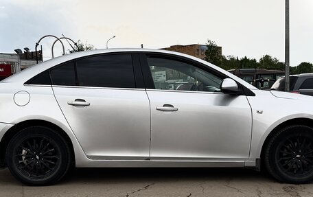 Chevrolet Cruze II, 2010 год, 650 000 рублей, 6 фотография