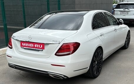 Mercedes-Benz E-Класс, 2020 год, 5 100 000 рублей, 3 фотография