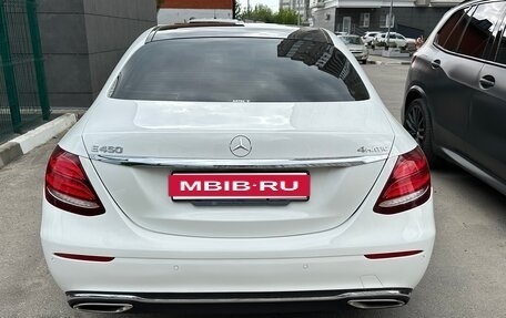 Mercedes-Benz E-Класс, 2020 год, 5 100 000 рублей, 5 фотография