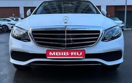 Mercedes-Benz E-Класс, 2020 год, 5 100 000 рублей, 27 фотография