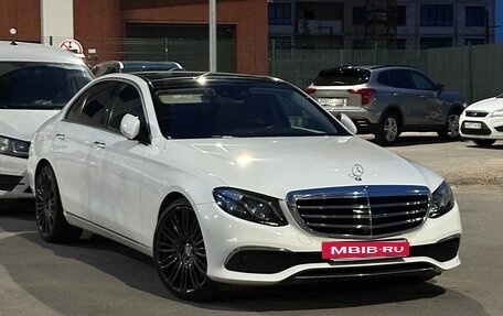 Mercedes-Benz E-Класс, 2020 год, 5 100 000 рублей, 40 фотография