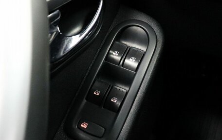 Nissan Terrano III, 2014 год, 999 000 рублей, 16 фотография