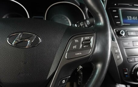 Hyundai Santa Fe III рестайлинг, 2017 год, 2 649 000 рублей, 23 фотография