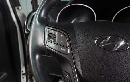 Hyundai Santa Fe III рестайлинг, 2017 год, 2 649 000 рублей, 21 фотография