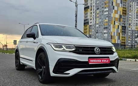 Volkswagen Tiguan II, 2021 год, 5 500 000 рублей, 1 фотография