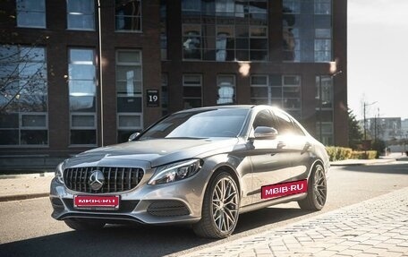Mercedes-Benz C-Класс, 2014 год, 1 880 000 рублей, 1 фотография