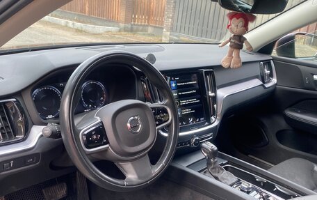 Volvo V60 Cross Country II, 2021 год, 4 450 000 рублей, 5 фотография