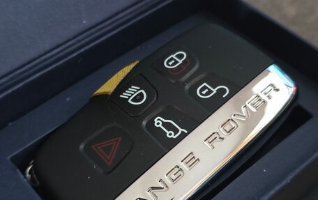 Land Rover Range Rover IV рестайлинг, 2015 год, 3 800 000 рублей, 22 фотография