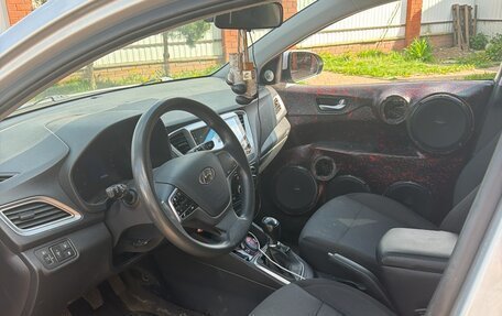 Hyundai Solaris II рестайлинг, 2020 год, 1 200 000 рублей, 10 фотография
