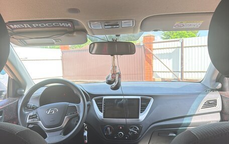 Hyundai Solaris II рестайлинг, 2020 год, 1 200 000 рублей, 7 фотография