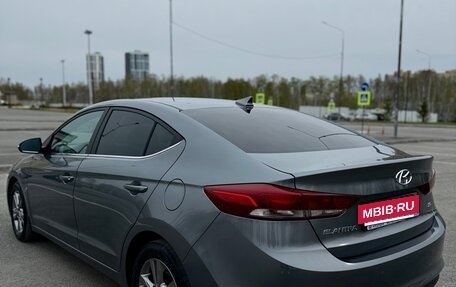 Hyundai Elantra VI рестайлинг, 2018 год, 1 850 000 рублей, 6 фотография