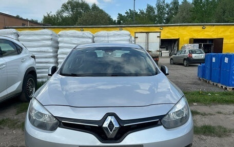 Renault Fluence I, 2014 год, 920 000 рублей, 2 фотография