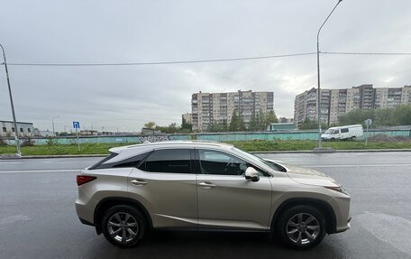 Lexus RX IV рестайлинг, 2019 год, 4 500 000 рублей, 6 фотография