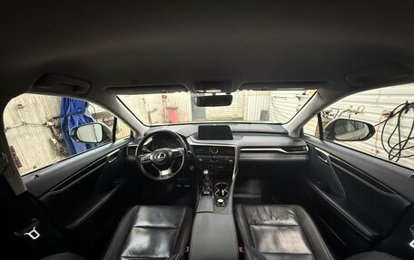 Lexus RX IV рестайлинг, 2019 год, 4 500 000 рублей, 9 фотография