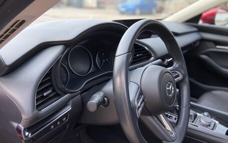 Mazda 3, 2022 год, 1 750 000 рублей, 11 фотография