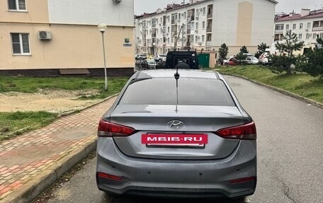 Hyundai Solaris II рестайлинг, 2018 год, 925 000 рублей, 4 фотография