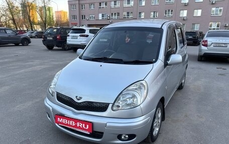 Toyota FunCargo, 2001 год, 430 000 рублей, 2 фотография