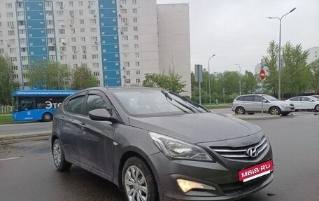 Hyundai Solaris II рестайлинг, 2016 год, 880 000 рублей, 2 фотография