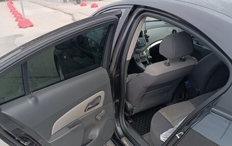 Chevrolet Cruze II, 2010 год, 600 000 рублей, 9 фотография