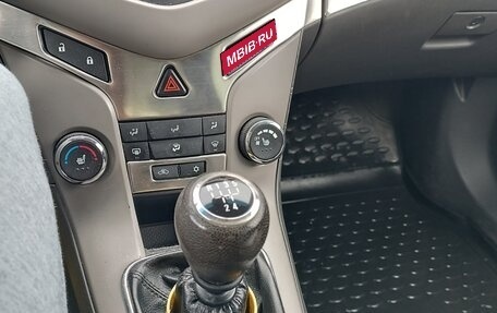 Chevrolet Cruze II, 2010 год, 600 000 рублей, 14 фотография