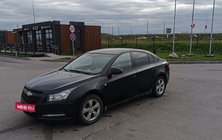 Chevrolet Cruze II, 2010 год, 600 000 рублей, 7 фотография
