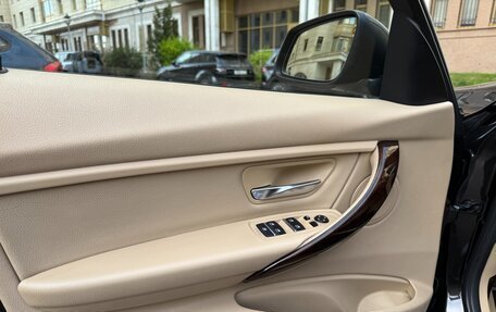 BMW 3 серия, 2016 год, 1 850 000 рублей, 21 фотография