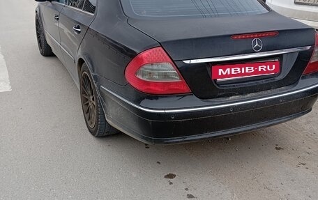 Mercedes-Benz E-Класс, 2007 год, 500 000 рублей, 4 фотография