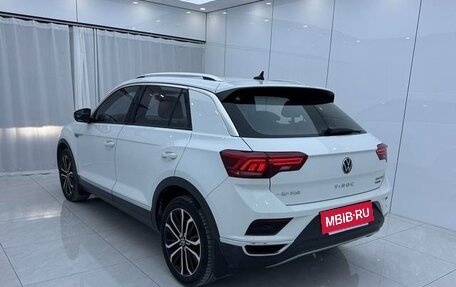 Volkswagen T-Roc I, 2025 год, 2 000 000 рублей, 6 фотография