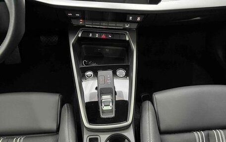 Audi A3, 2024 год, 2 350 000 рублей, 10 фотография