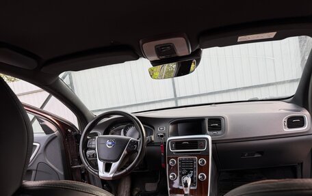 Volvo S60 Cross Country, 2015 год, 1 950 000 рублей, 10 фотография
