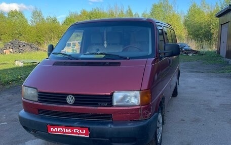 Volkswagen Transporter T4, 2000 год, 690 000 рублей, 1 фотография