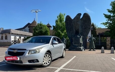 Chevrolet Cruze II, 2010 год, 565 000 рублей, 5 фотография