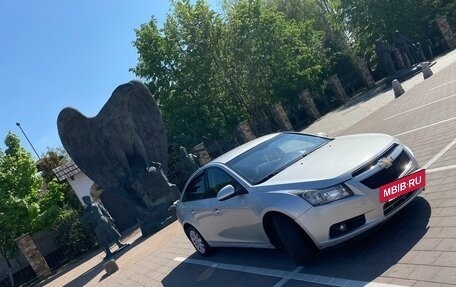Chevrolet Cruze II, 2010 год, 565 000 рублей, 2 фотография