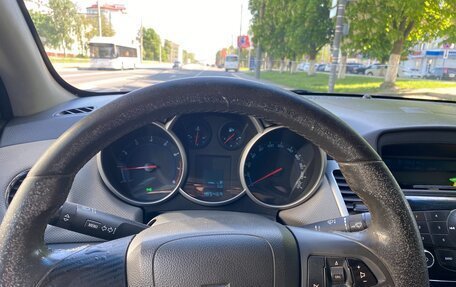 Chevrolet Cruze II, 2010 год, 565 000 рублей, 12 фотография