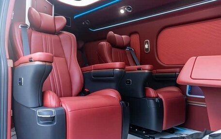 Toyota HiAce H300, 2024 год, 14 080 000 рублей, 9 фотография