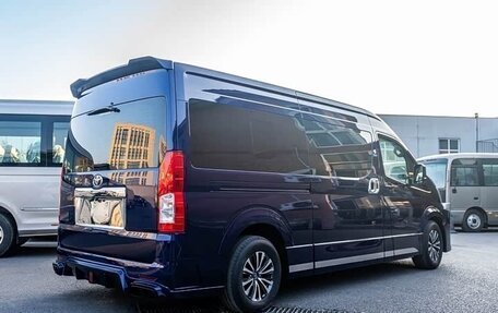 Toyota HiAce H300, 2024 год, 14 080 000 рублей, 7 фотография