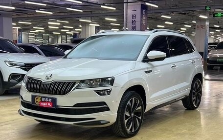 Skoda Karoq I, 2022 год, 1 870 000 рублей, 1 фотография