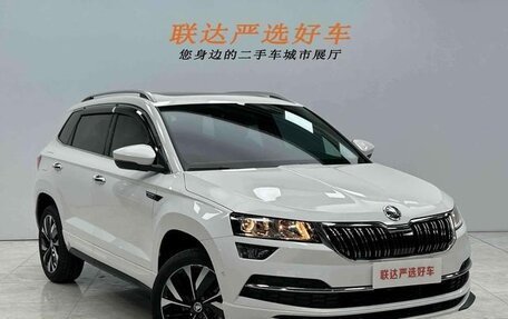 Skoda Karoq I, 2022 год, 2 015 000 рублей, 2 фотография