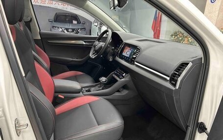 Skoda Karoq I, 2022 год, 2 015 000 рублей, 5 фотография