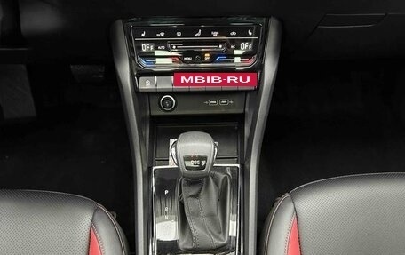 Skoda Karoq I, 2022 год, 2 015 000 рублей, 8 фотография